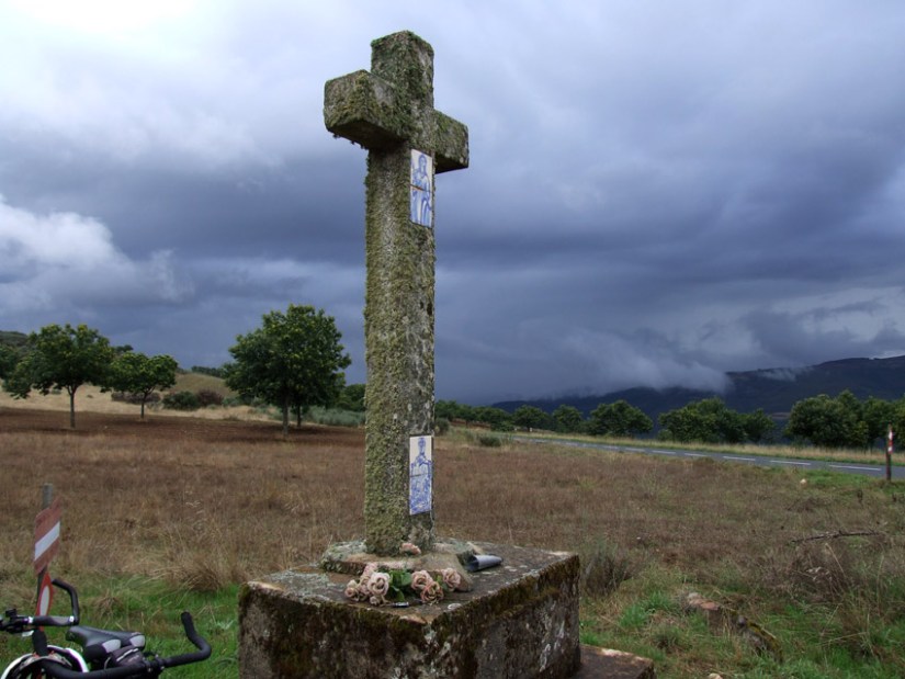 Montesinho - cross