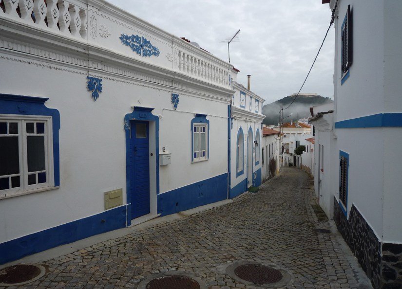 Alcoutim back street on a misty January morning
