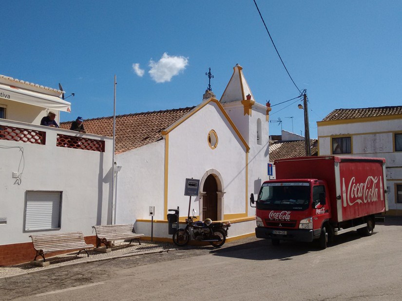 Street scene in Sao Barao de Joao